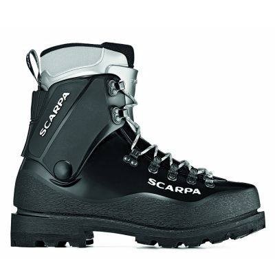 На фото Scarpa Vega